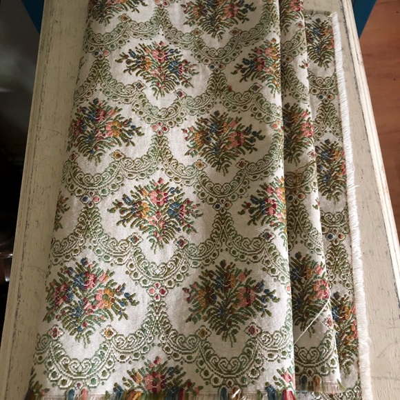 Vintage Tapestry Table Runner ~ REVERSIBLE! - Picture 12 of 13